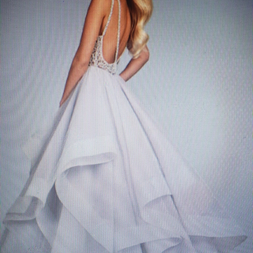 *NEW* Hayley Paige Bridal Gown - Picture 9 of 9